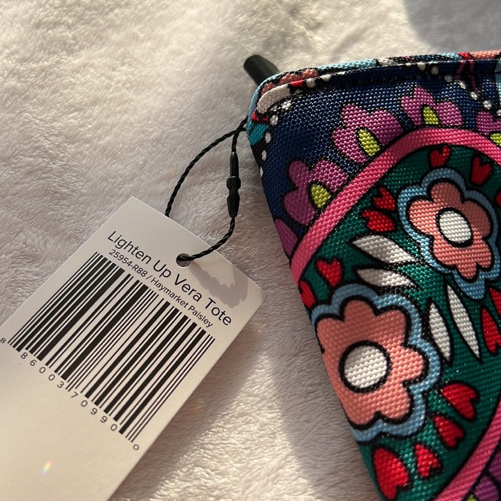 Vera Bradley Lighten Up Vera Tote Bag Haymarket Paisley - Picture 7 of 7